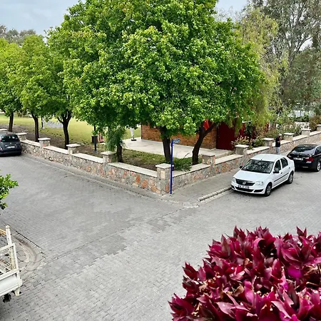 Mek Homes 1 *
